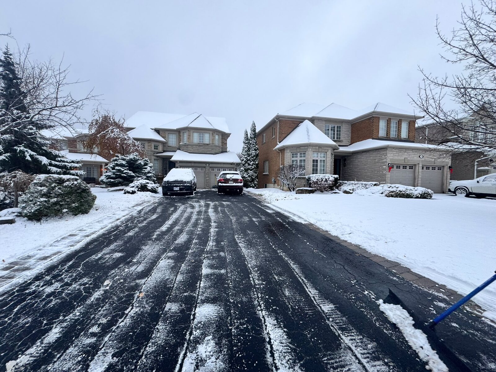 Driveway clearing example in a residential neighbourhood